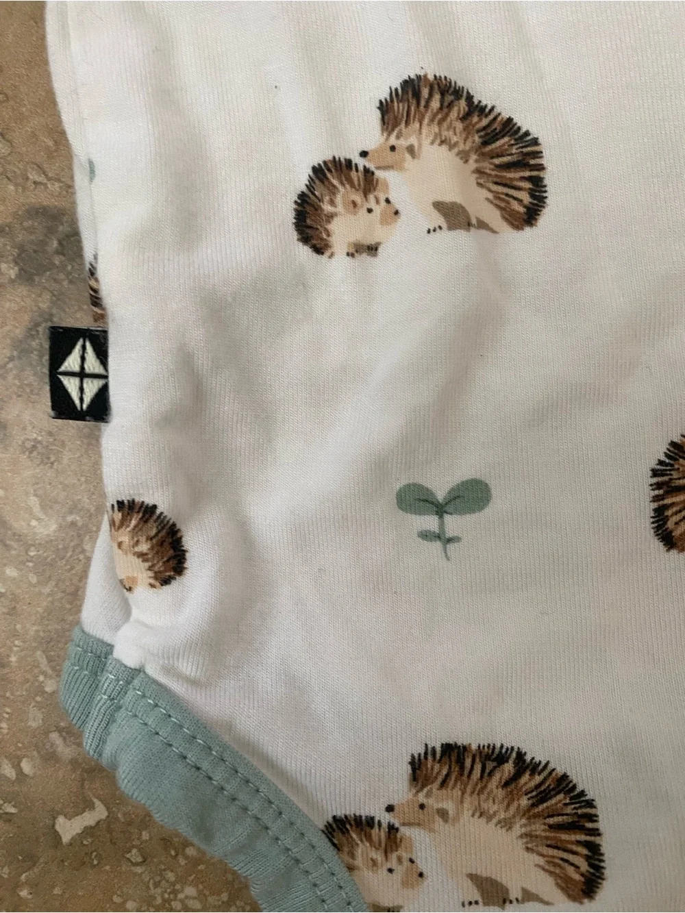 Kyte Baby 0-3m Bamboo Rayon Prickle Hedgehog Print Sage Snap Baby Bodysuit